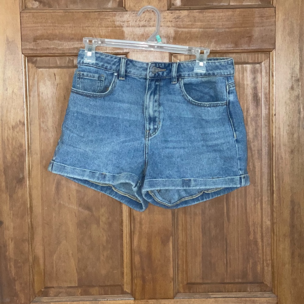 PacSun Mom shorts medium wash